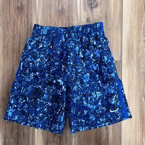 BOYS NIKE SHORTS SIZE LARGE
